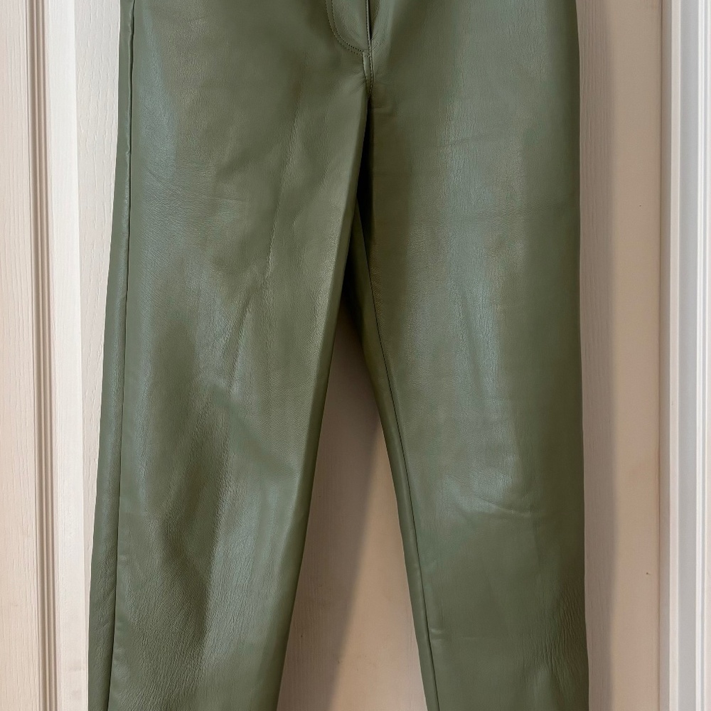 Aritzia Wilfred Vegan Leather high rise Pants w/ zipper fly size 8 sage green